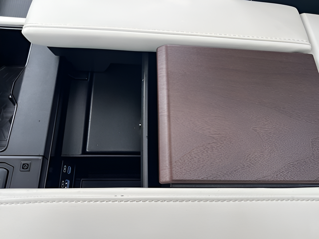 2024 Toyota Sequoia Capstone