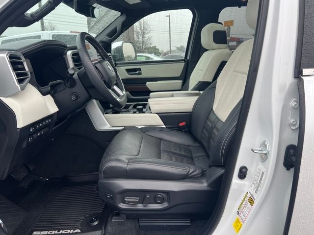 2024 Toyota Sequoia SR5