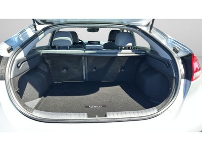 2022 Hyundai IONIQ Hybrid SE
