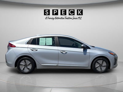 2022 Hyundai IONIQ Hybrid SE