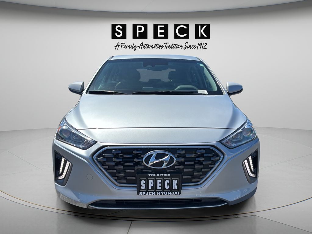 2022 Hyundai IONIQ Hybrid SE