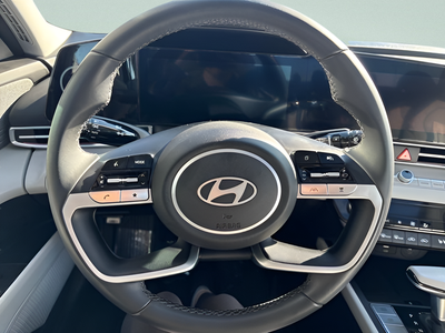 2025 Hyundai Elantra Hybrid Limited