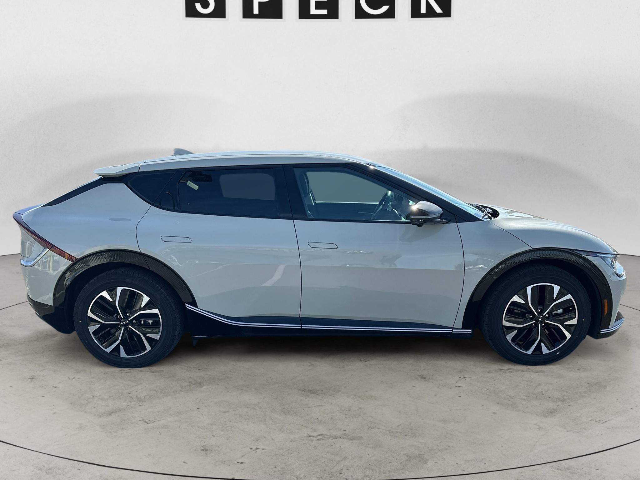 2024 Kia EV6 Wind