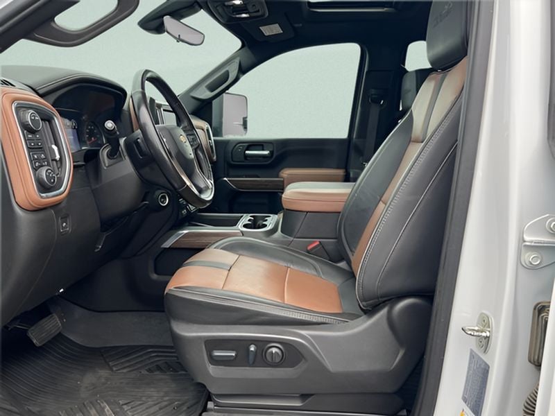 2023 Chevrolet Silverado High Country