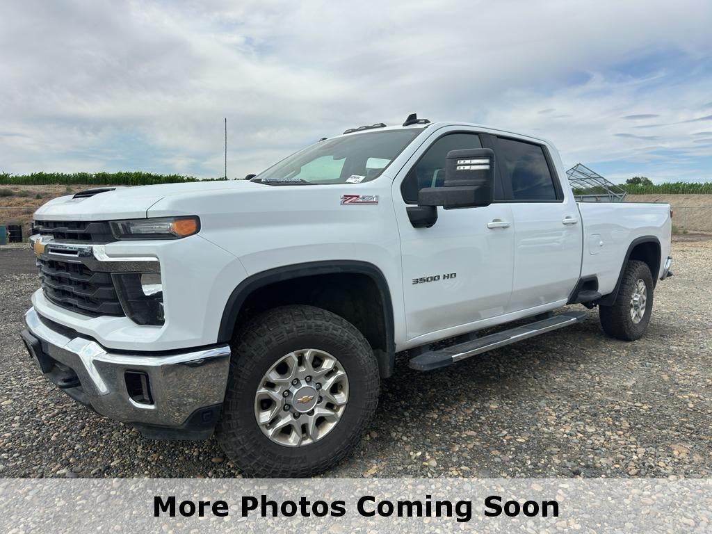 2024 Chevrolet Silverado LT