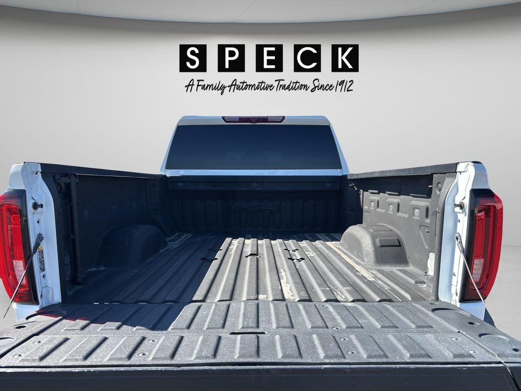 2022 GMC Sierra AT4