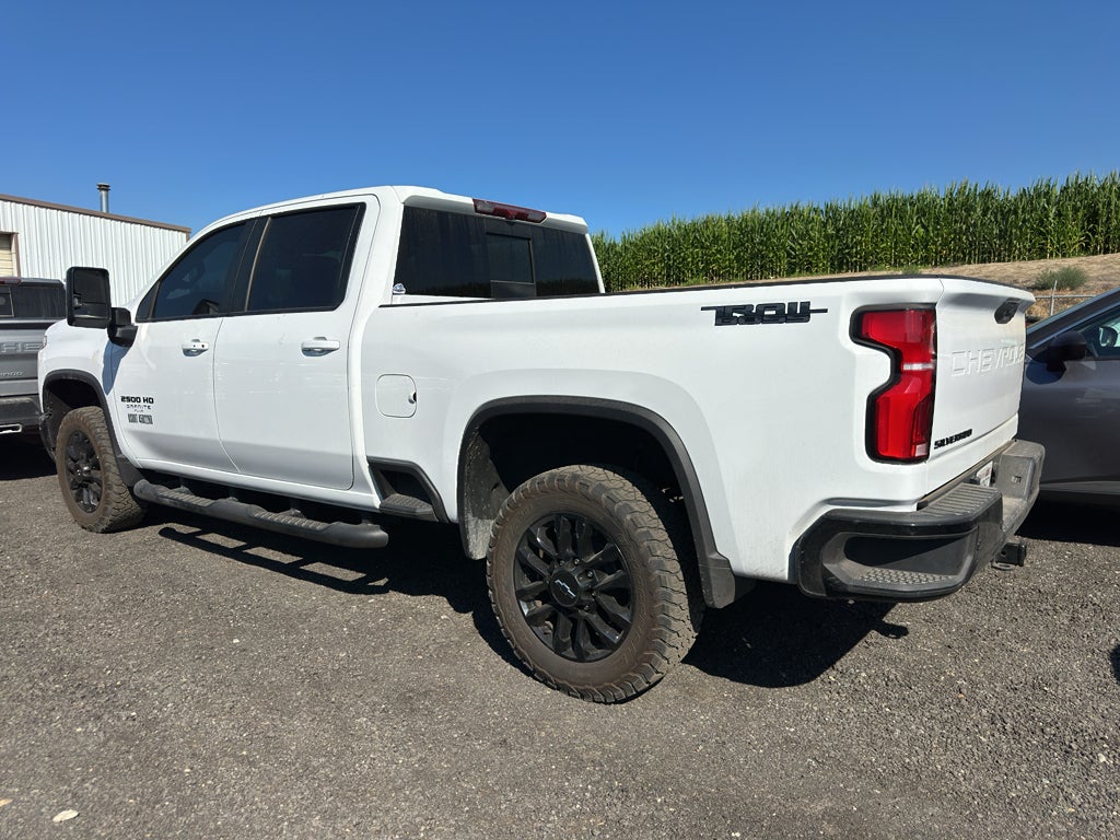 2025 Chevrolet Silverado LT