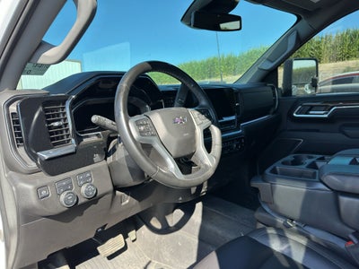 2025 Chevrolet Silverado LT
