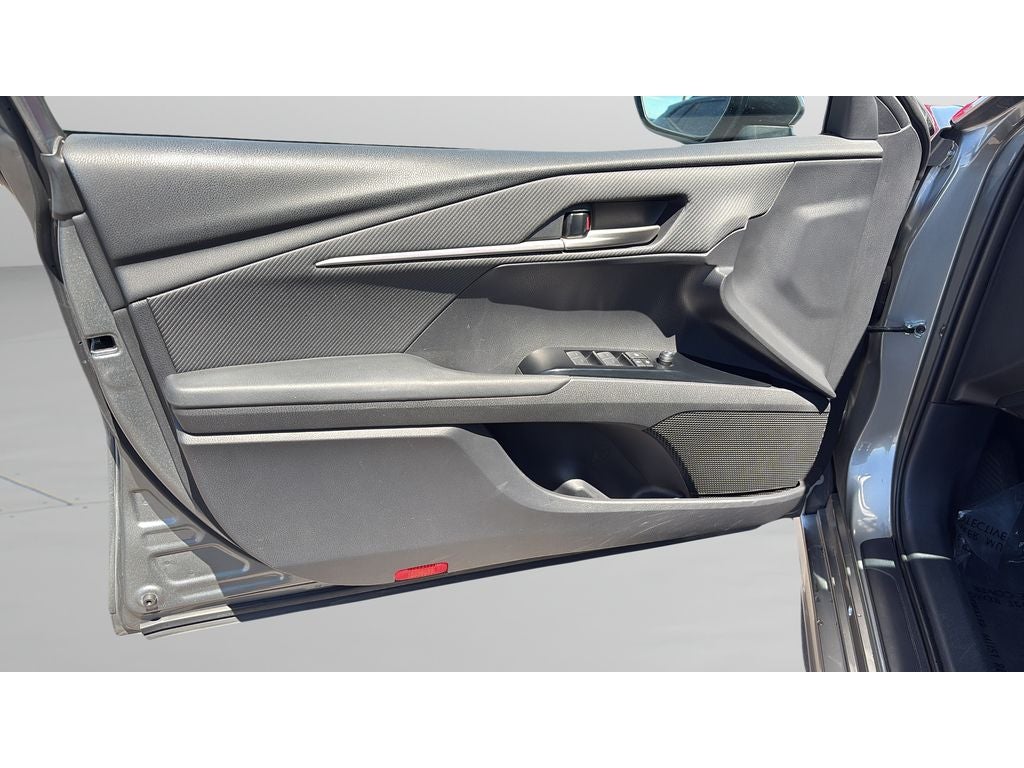 2025 Toyota Camry Hybrid SE