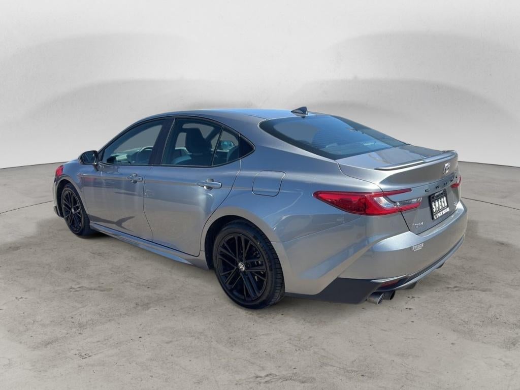 2025 Toyota Camry Hybrid SE