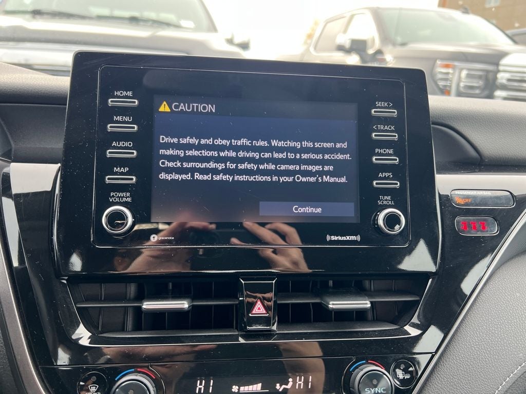 2022 Toyota Camry SE